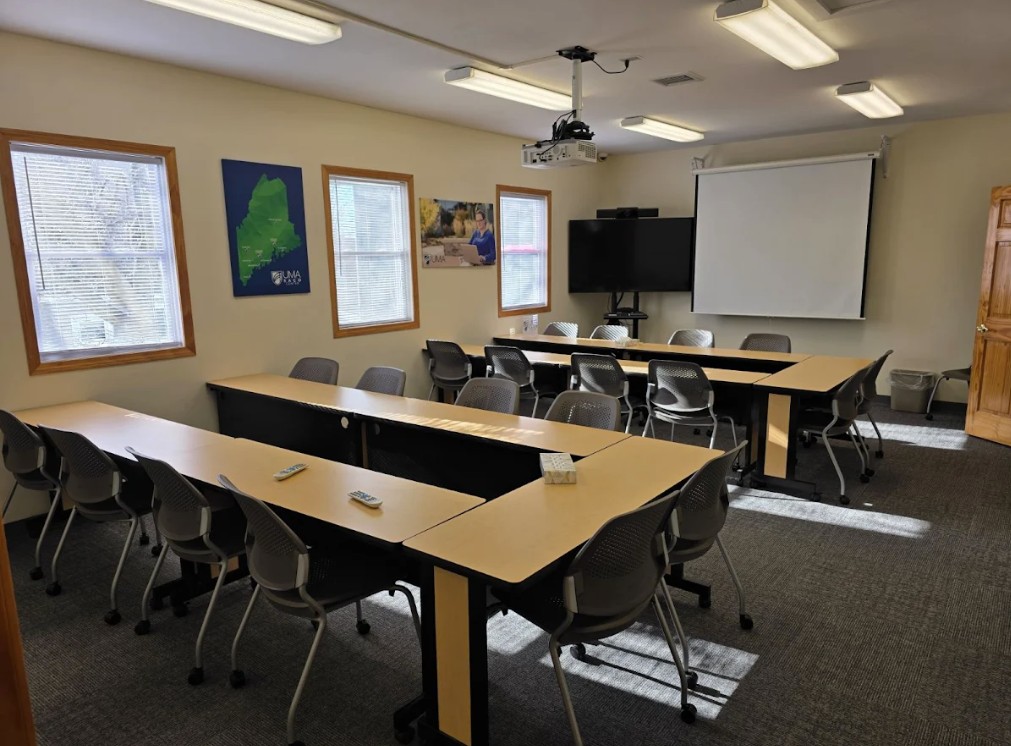 Saco 107 Classroom Style 2