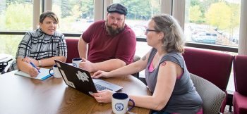 Honors Students in Honors Lounge