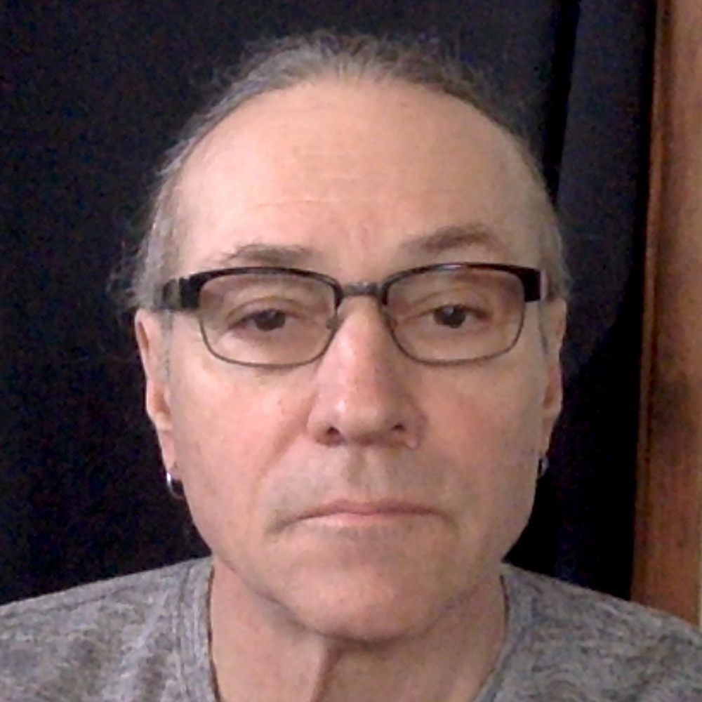 Tomusczek headshot sq Tom Suczek