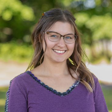 small ambersinclair headshot2024