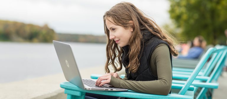 uma online student