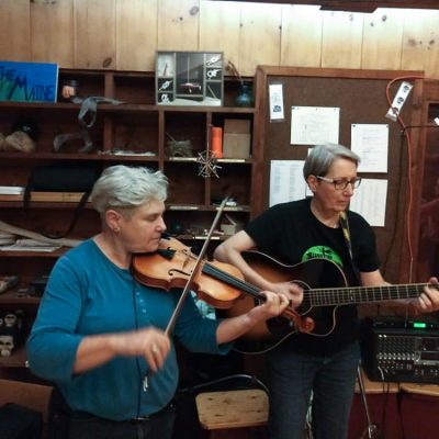 Live music at the French Immersion weekend.