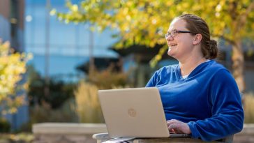 UMA student participating in online coursework