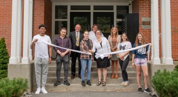 Group photo in front of Cleveland Hall