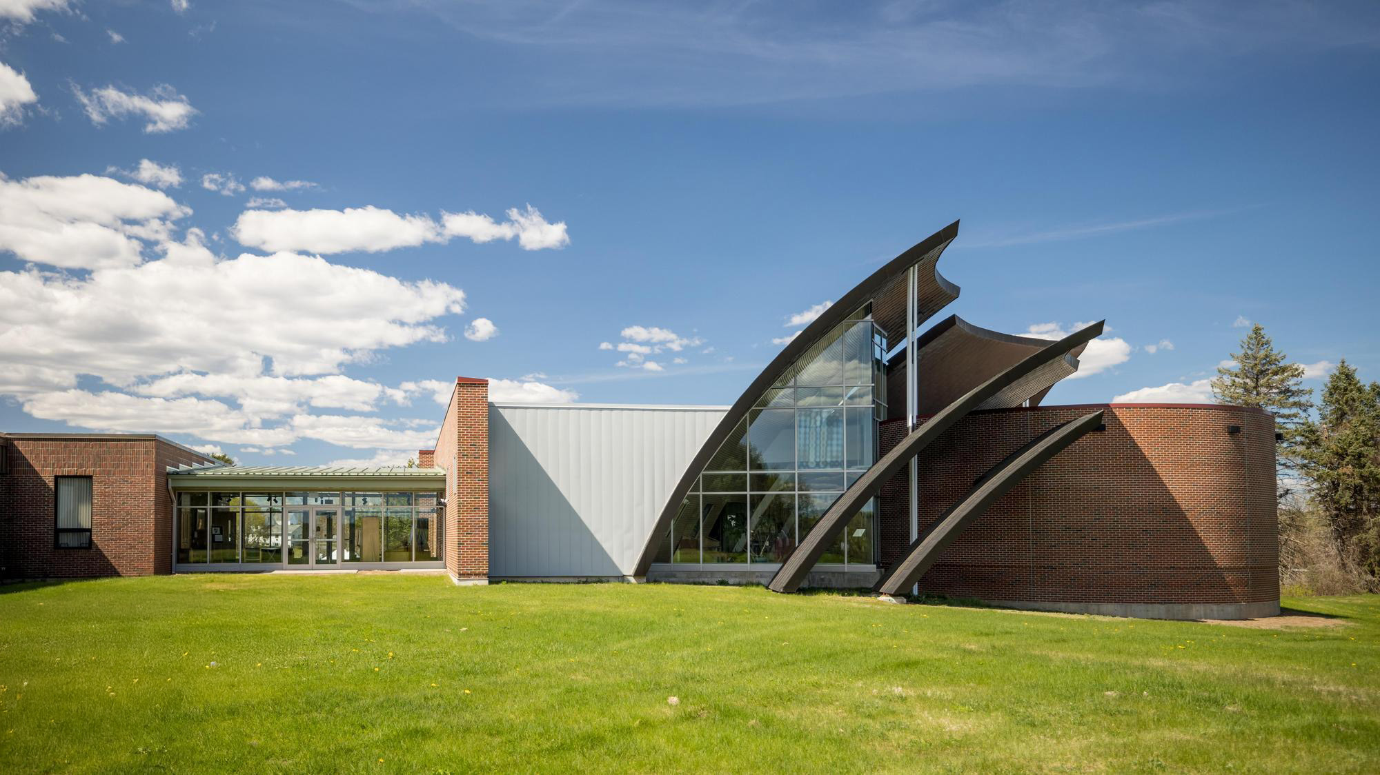 klahr center exterior uma augusta campus