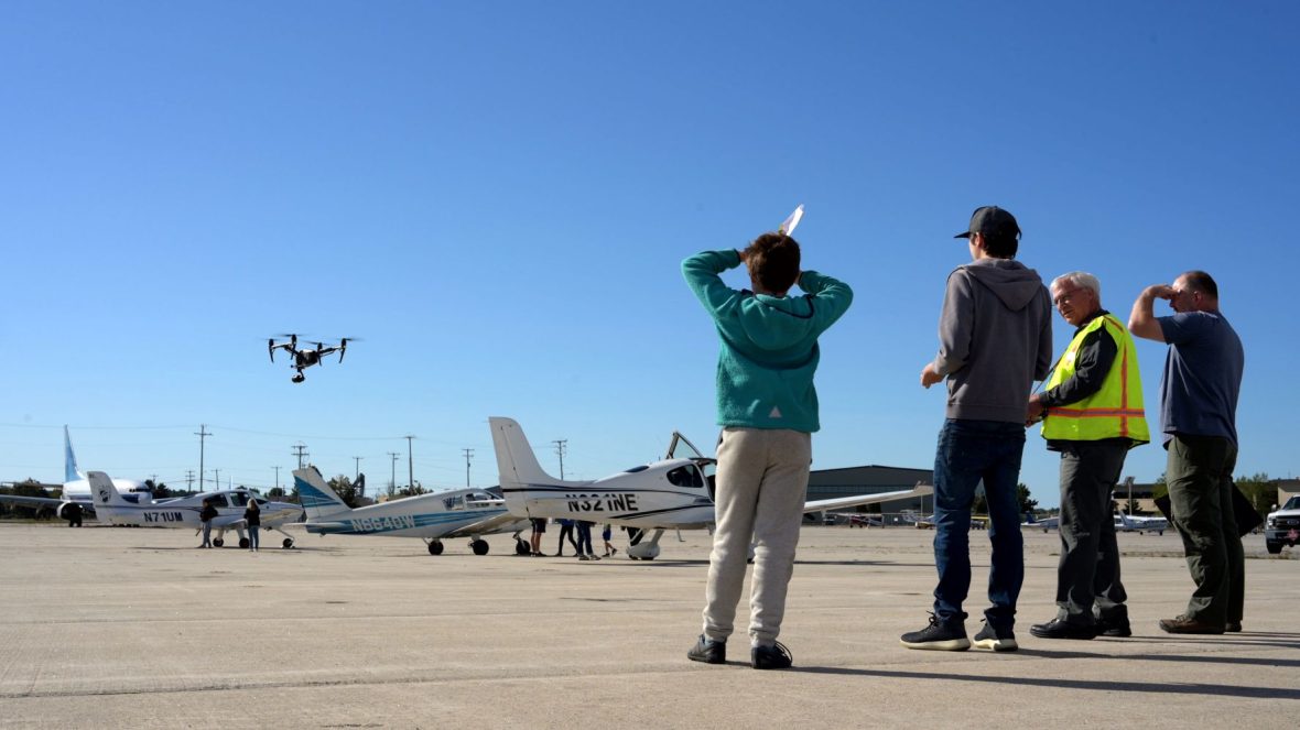 Kids in Aviation Day participants